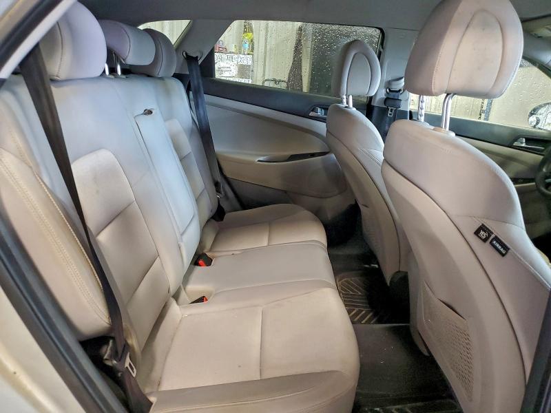 Фото 11 - HYUNDAI TUCSON