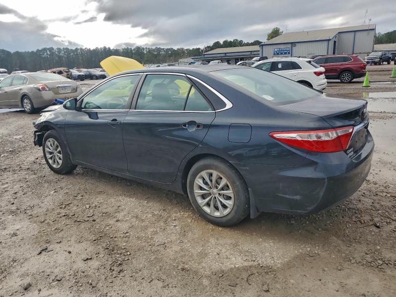 Фото 2 - TOYOTA CAMRY