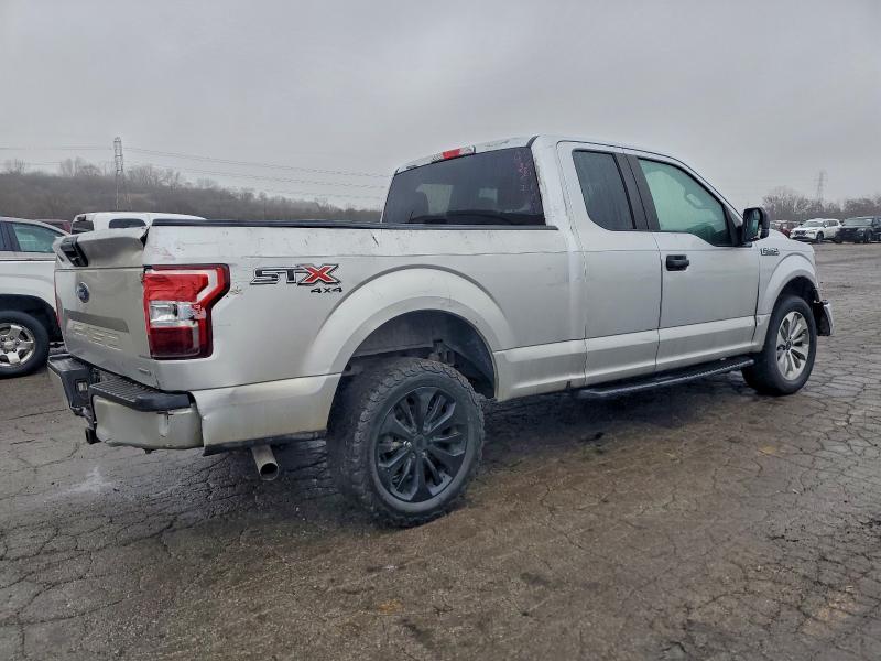 Фото 3 - FORD F-150