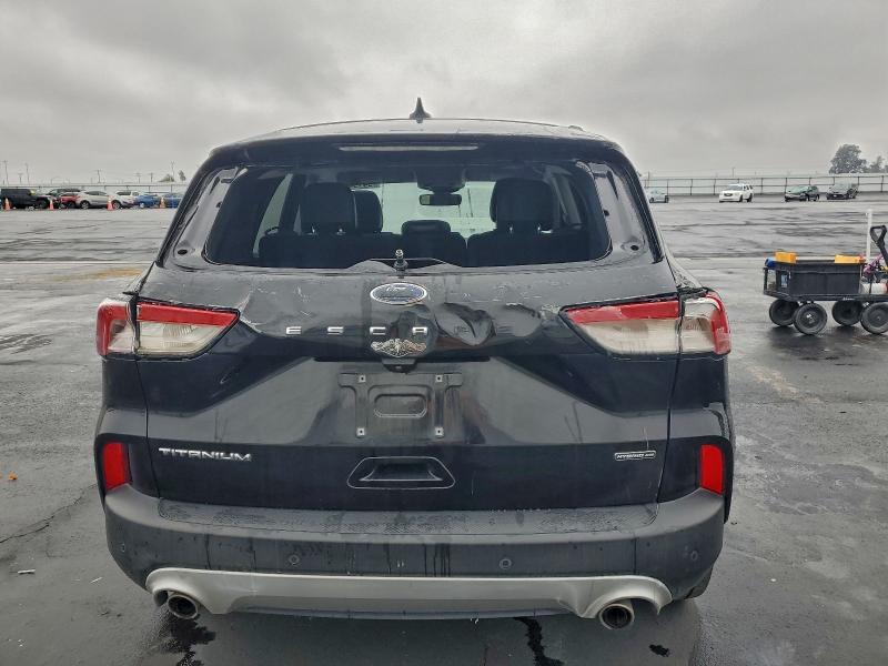 Фото 6 - FORD ESCAPE