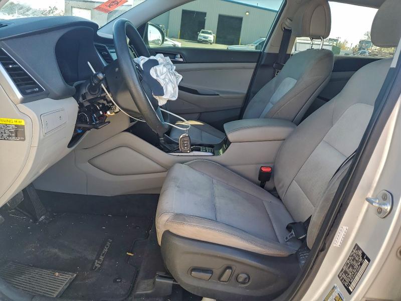 Фото 7 - HYUNDAI TUCSON