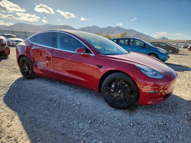 Фото 4 - TESLA MODEL 3