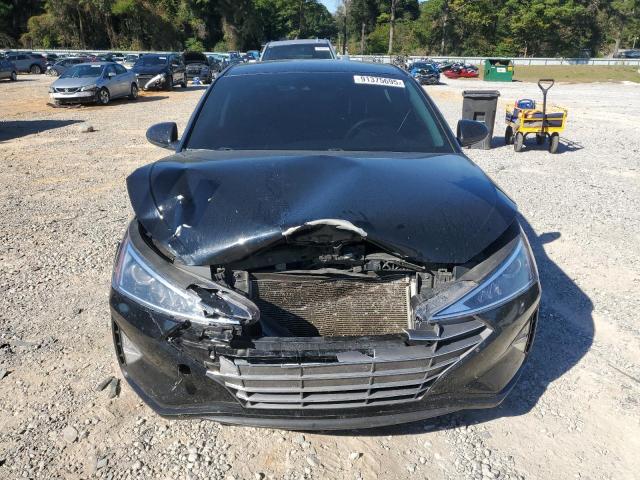 Фото 5 - HYUNDAI ELANTRA