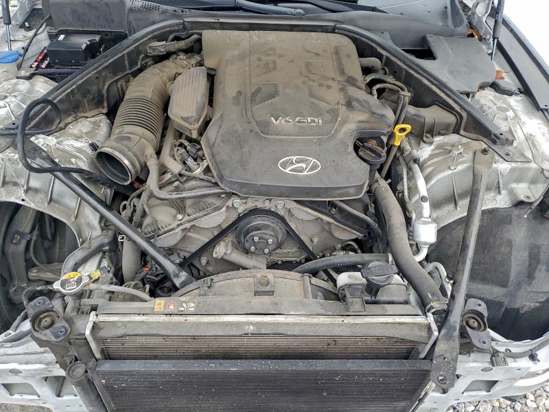 Фото 11 - HYUNDAI GENESIS