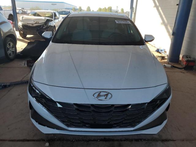 Фото 5 - HYUNDAI ELANTRA
