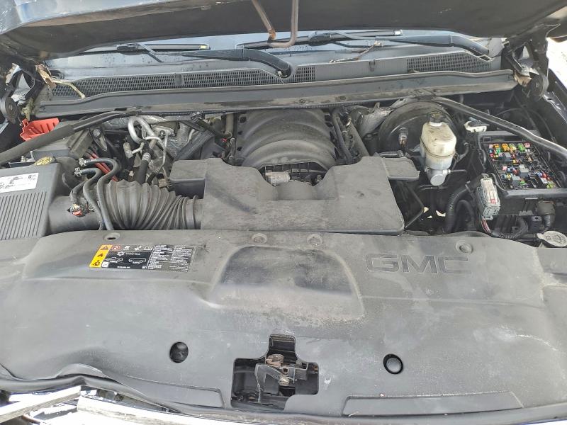 Фото 12 - GMC YUKON