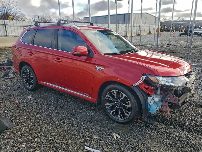 Фото 4 - MITSUBISHI OUTLANDER