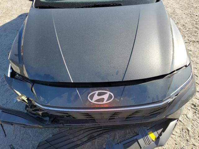 Фото 11 - HYUNDAI ELANTRA