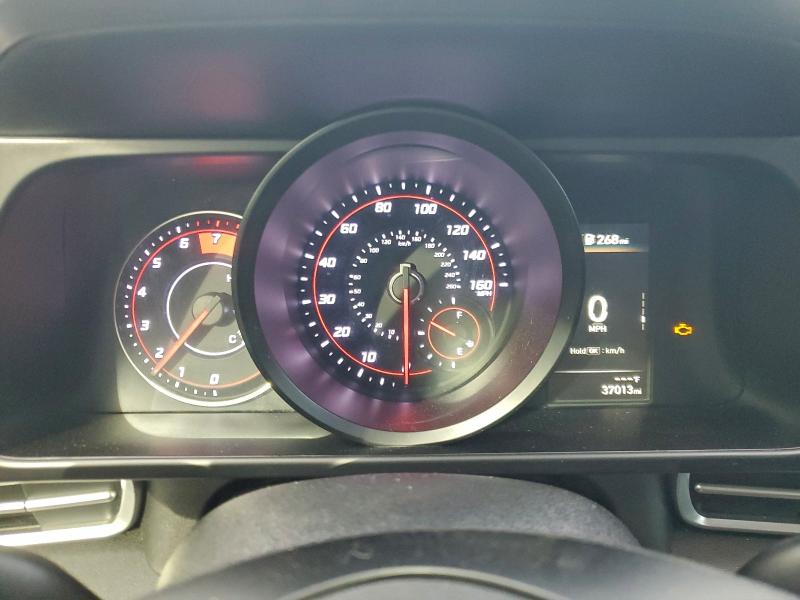 Фото 9 - HYUNDAI ELANTRA