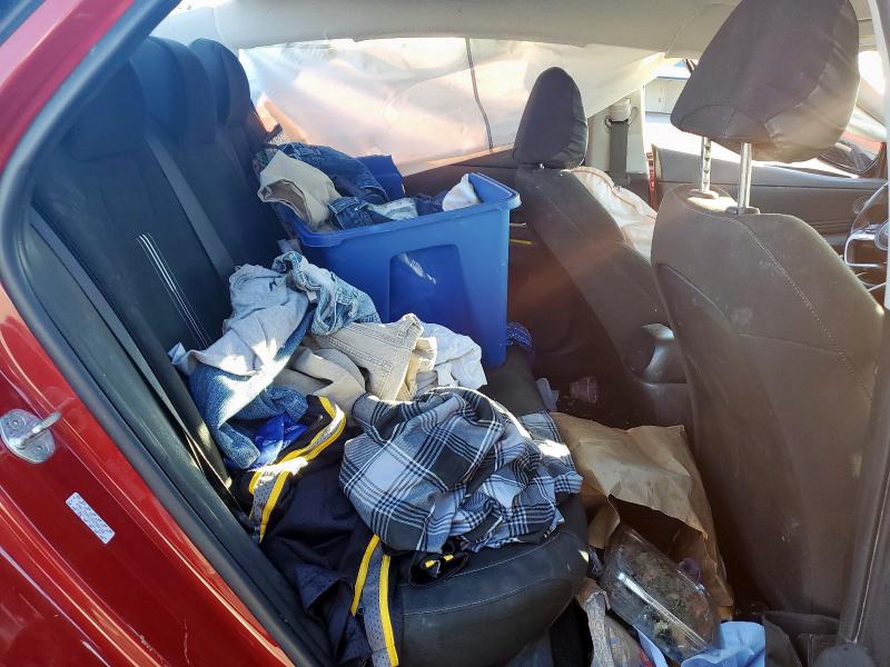 Фото 10 - HYUNDAI ELANTRA