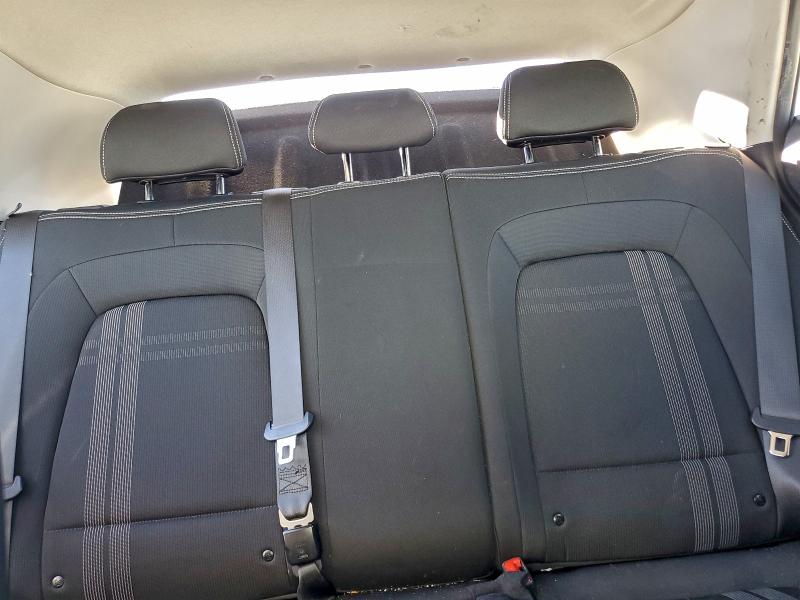 Фото 10 - HYUNDAI VENUE