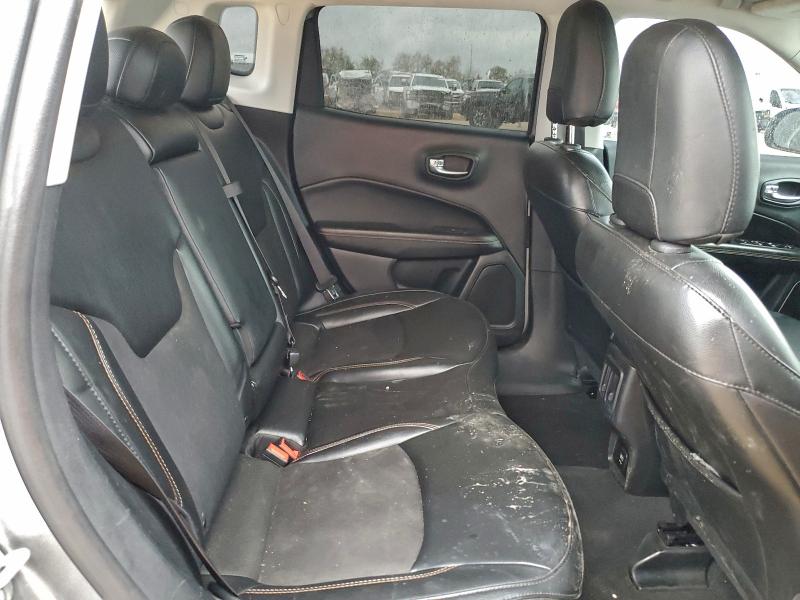 Фото 10 - JEEP COMPASS