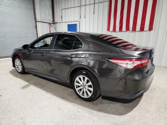 Фото 2 - TOYOTA CAMRY