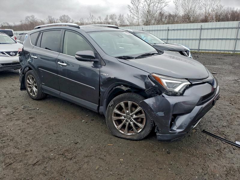 Фото 4 - TOYOTA RAV4