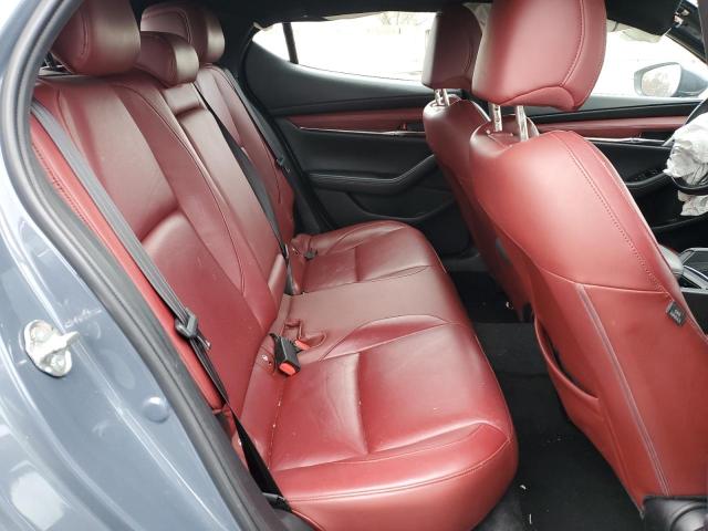 Фото 11 - MAZDA 3