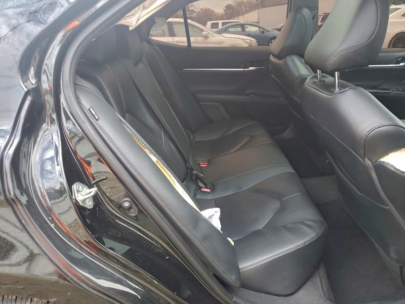 Фото 10 - TOYOTA CAMRY