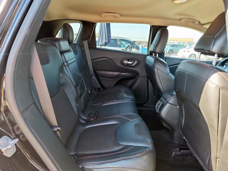 Фото 11 - JEEP CHEROKEE