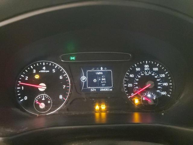 Фото 9 - KIA SORENTO