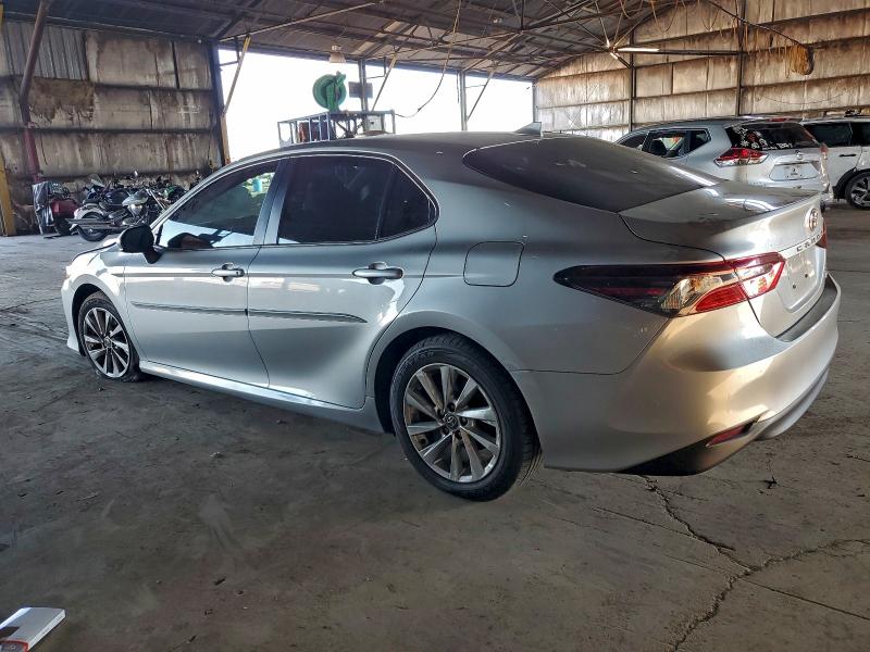 Фото 2 - TOYOTA CAMRY