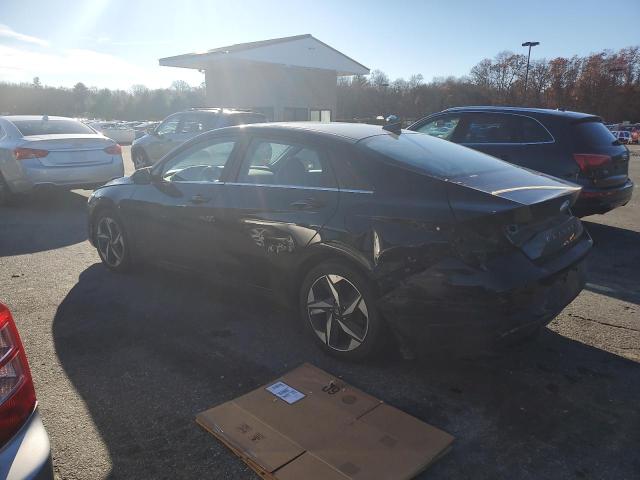 Фото 2 - HYUNDAI ELANTRA