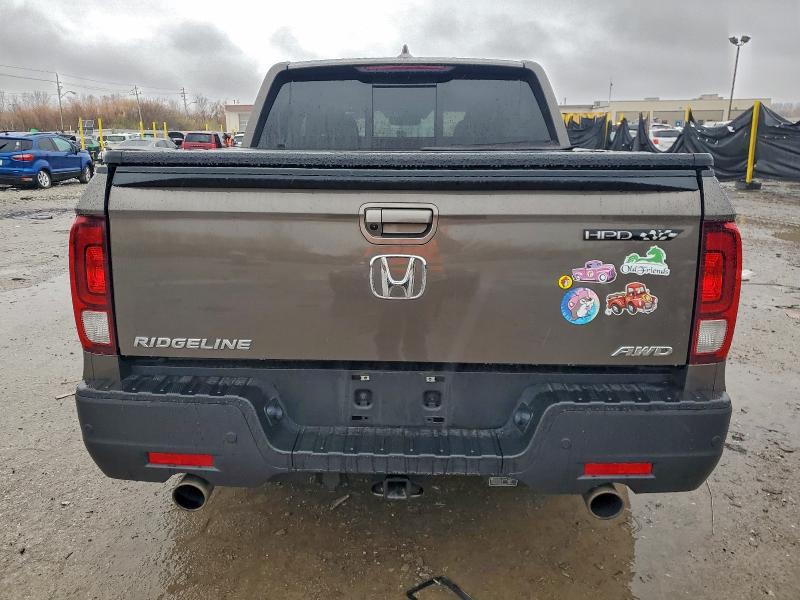 Фото 6 - HONDA RIDGELINE