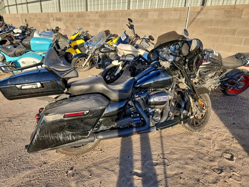 HARLEY-DAVIDSON FL 2018