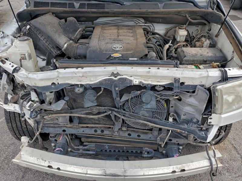 Фото 12 - TOYOTA SEQUOIA