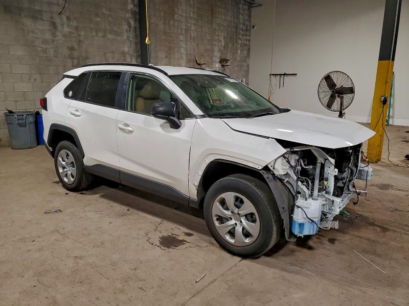 Фото 4 - TOYOTA RAV4