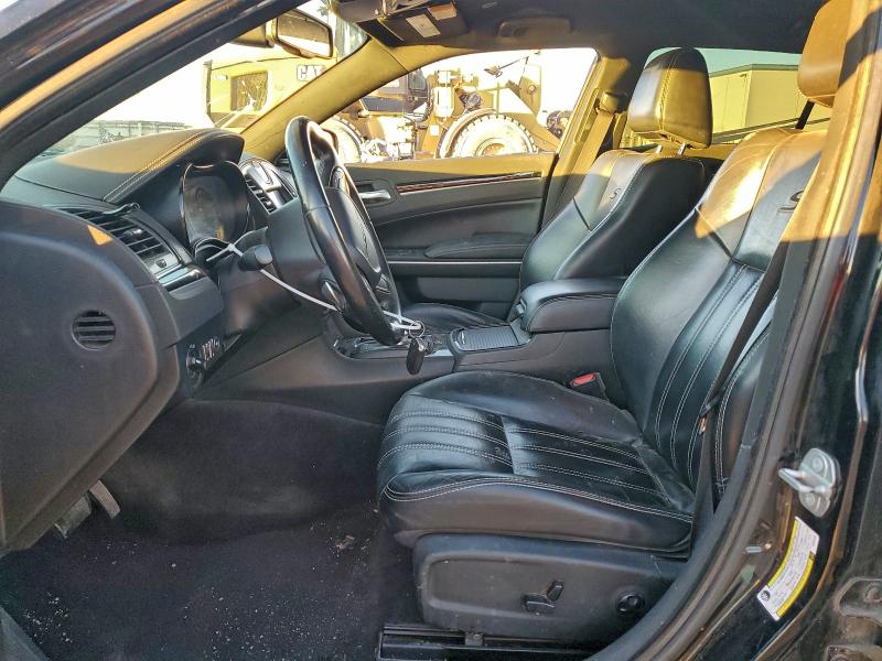 Фото 7 - CHRYSLER 300