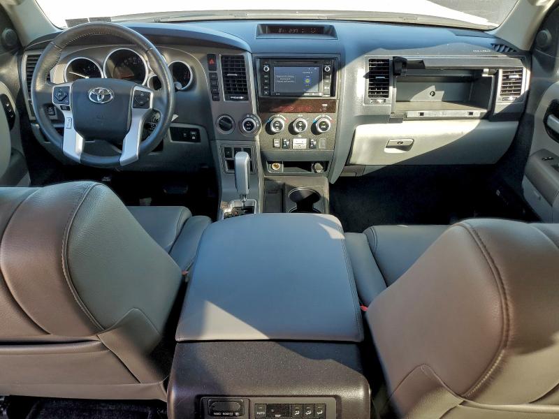Фото 8 - TOYOTA SEQUOIA