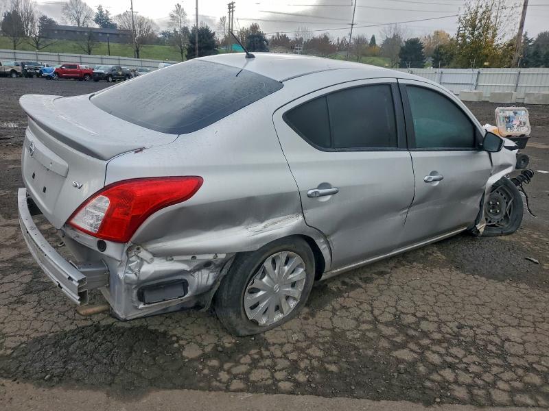 Фото 3 - NISSAN VERSA