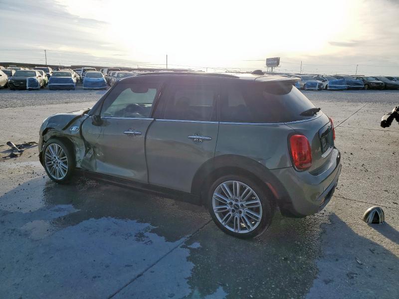 Фото 2 - MINI COOPER