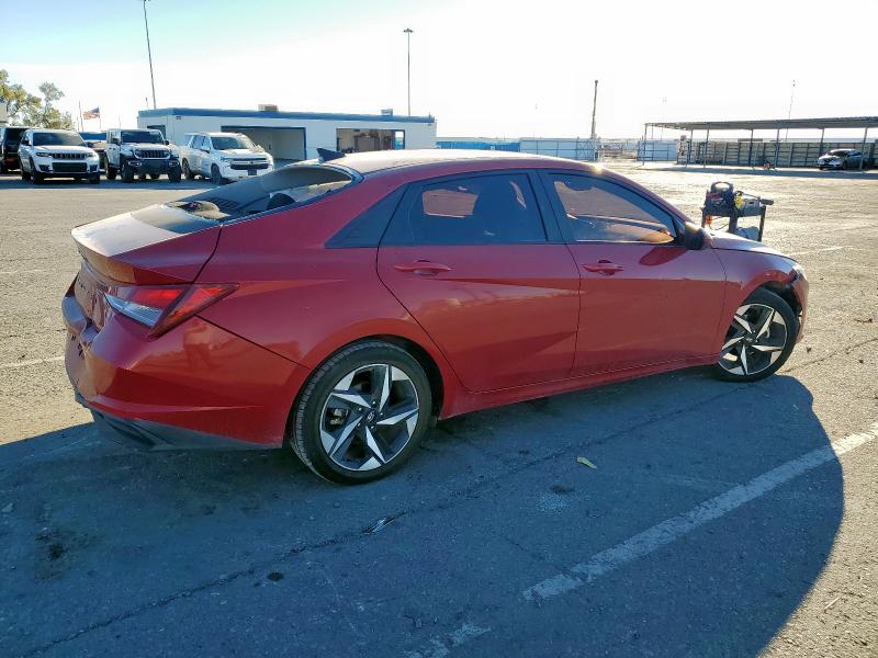 Фото 3 - HYUNDAI ELANTRA