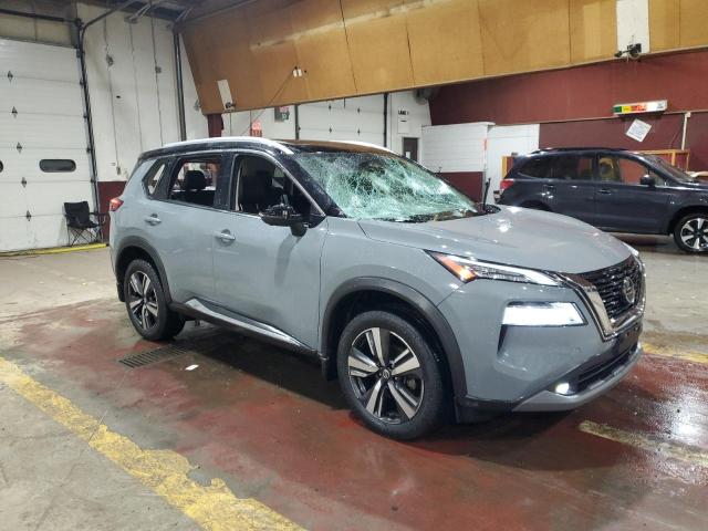 Фото 4 - NISSAN ROGUE