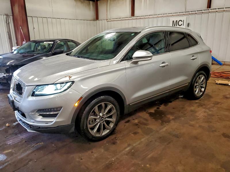 Фото 1 - LINCOLN MKC