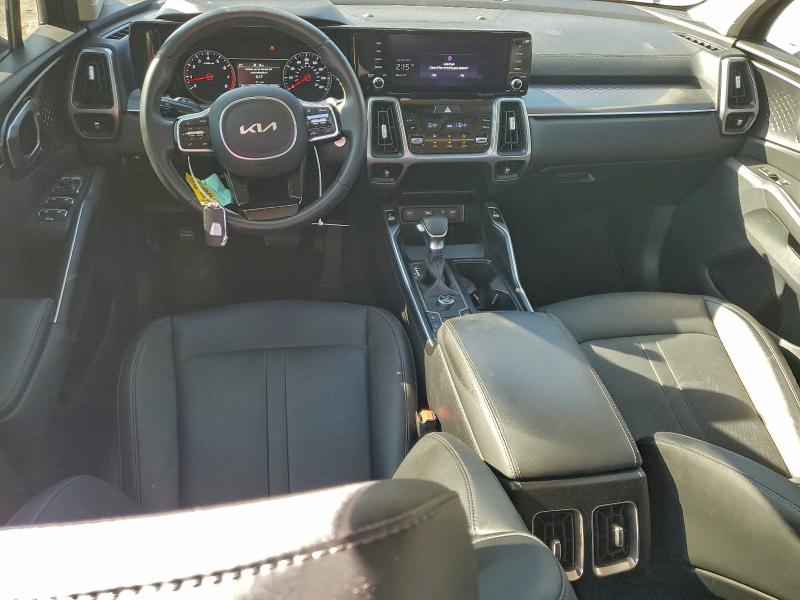 Фото 8 - KIA SORENTO