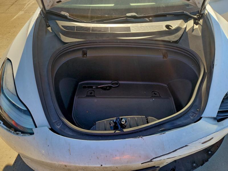 Фото 11 - TESLA MODEL 3