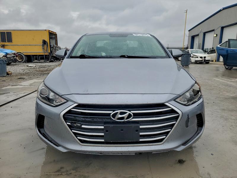 Фото 5 - HYUNDAI ELANTRA
