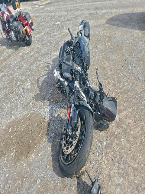 KAWASAKI ZX1002 M 2024