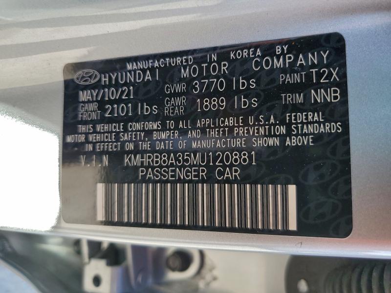 Фото 12 - HYUNDAI VENUE