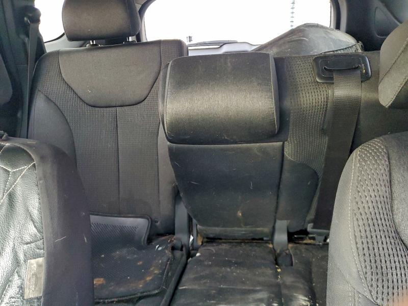 Фото 10 - HYUNDAI SANTA FE