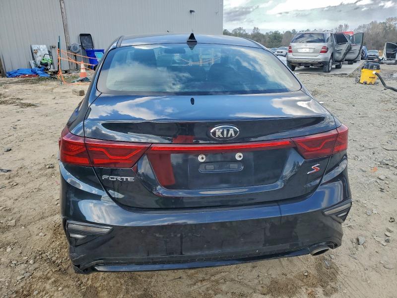 Фото 6 - KIA FORTE