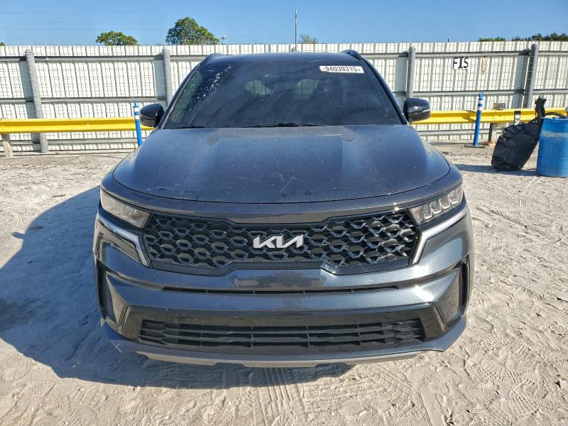 Фото 5 - KIA SORENTO