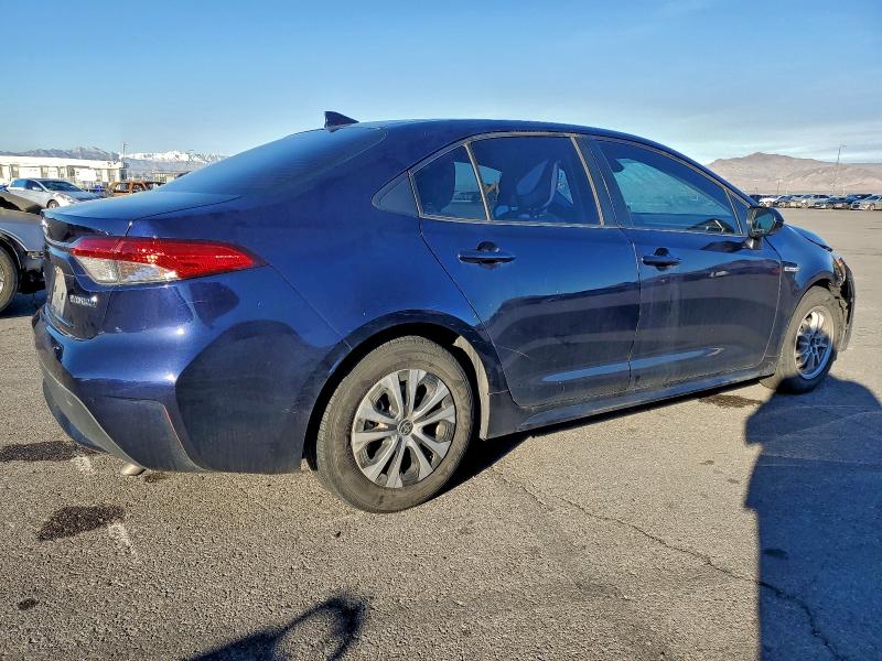 Фото 3 - TOYOTA COROLLA