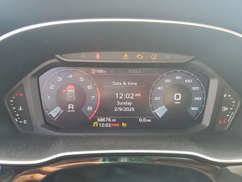 Фото 9 - AUDI Q3