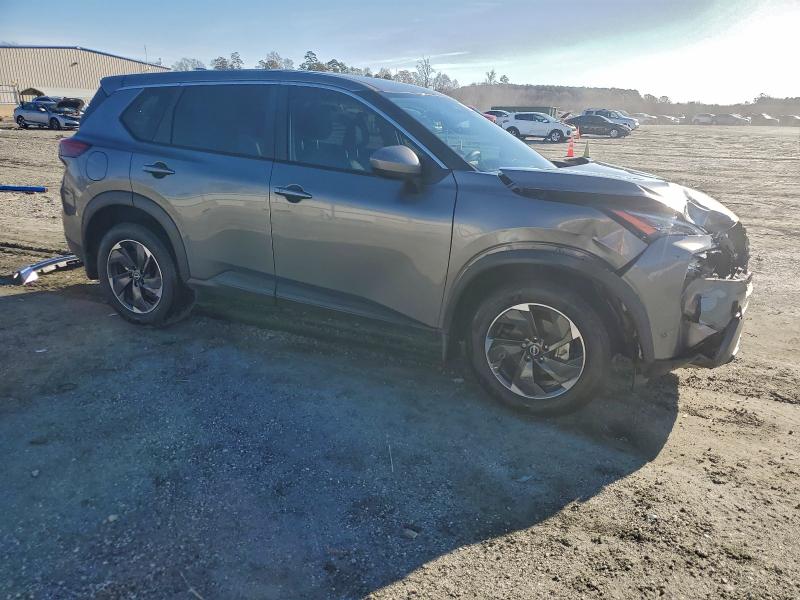 Фото 4 - NISSAN ROGUE