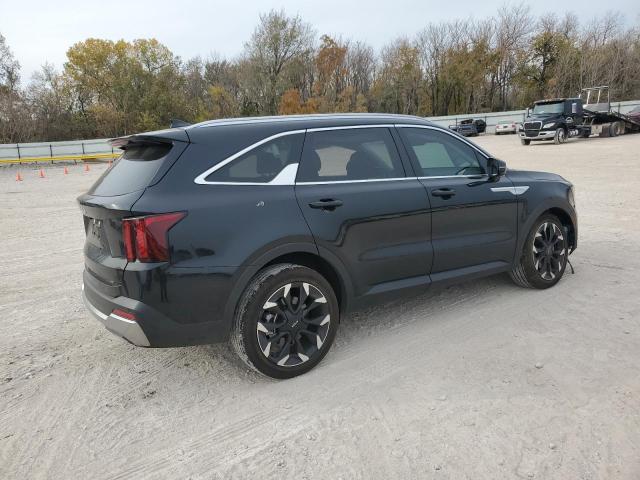 Фото 3 - KIA SORENTO