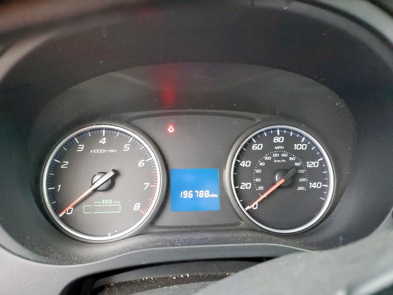 Фото 9 - MITSUBISHI OUTLANDER