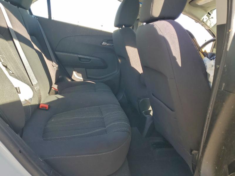 Фото 10 - CHEVROLET SONIC