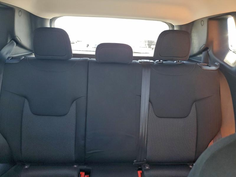 Фото 10 - JEEP RENEGADE